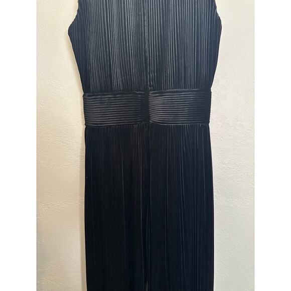 Balmain Black Pleated Velvet Sleeveless Jumpsuit size FR 38 Plunging V Wide-leg - Picture 14 of 16